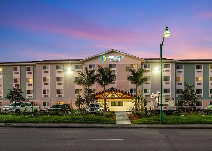 Woodspring Suites Naples West